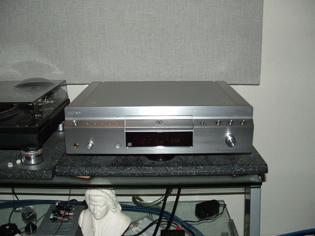 Sony SCD XA9000ES SACD Player