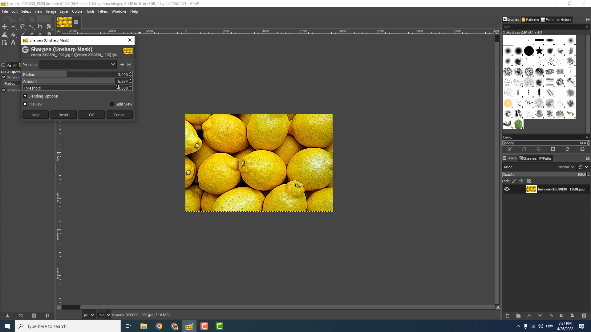 "Sharpen (Unsharp Mask)" dialog in GIMP
