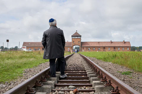 Krakow to Auschwitz Birkenau Guided Tour with Transfer and Ticket