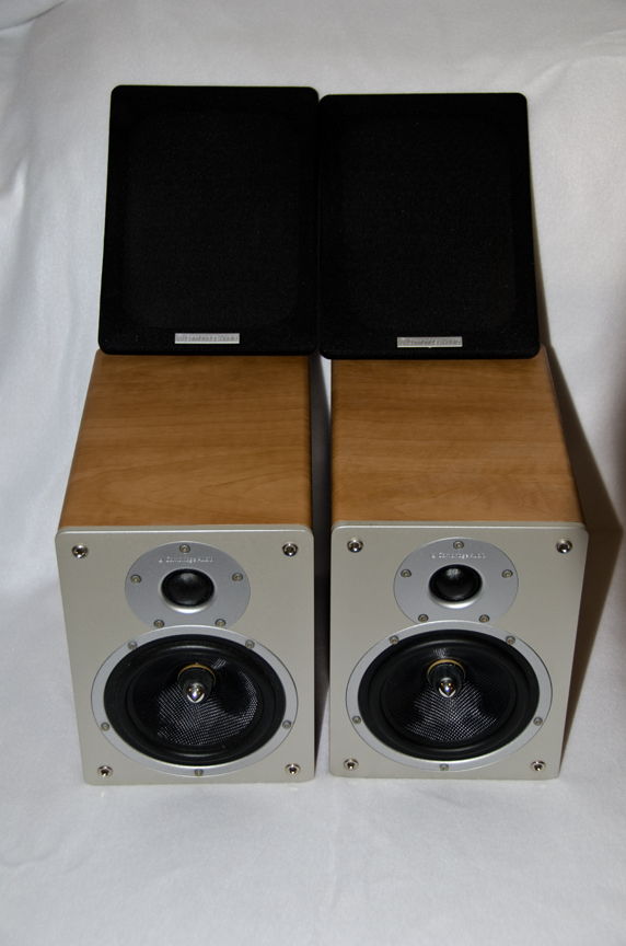 Cambridge audio s30 bookshelf sales speakers