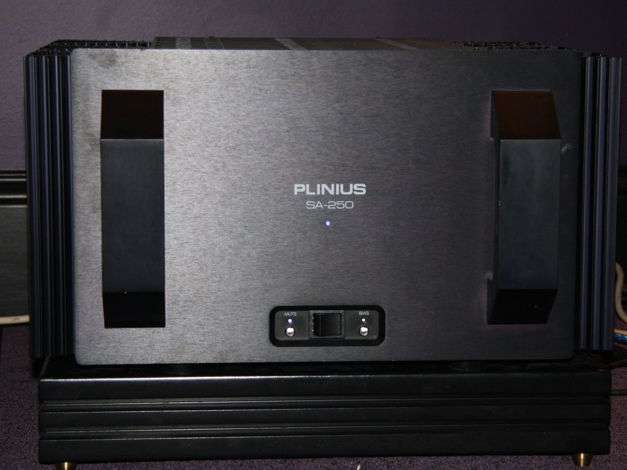 Plinius SA-250 MKIV black Priced to sell ship anywhere ...