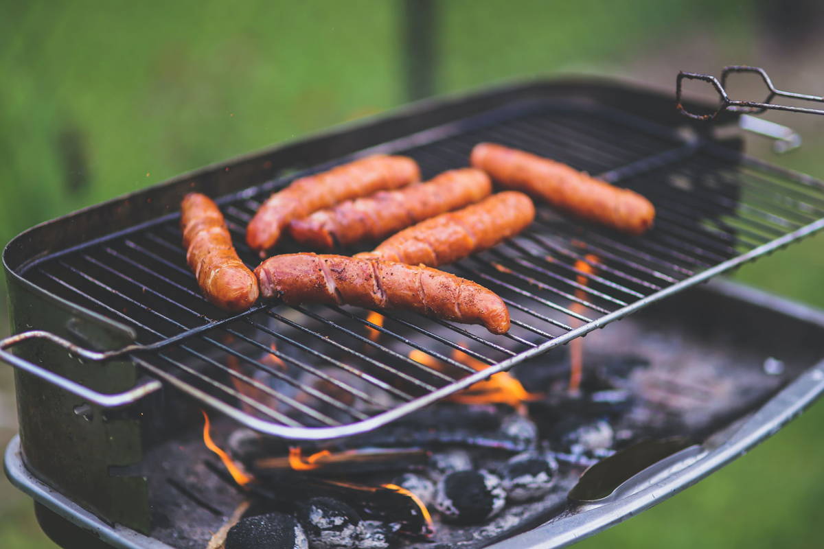 saucisses grillées au barbecue – quel accord avec le vin ?