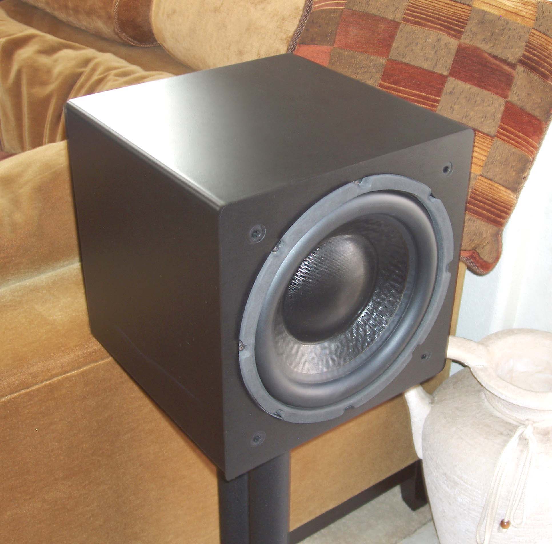 Rel store acoustics q150e