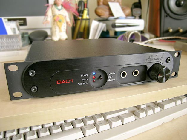 Benchmark Media Systems DAC with Asynchronous USB  - Re...