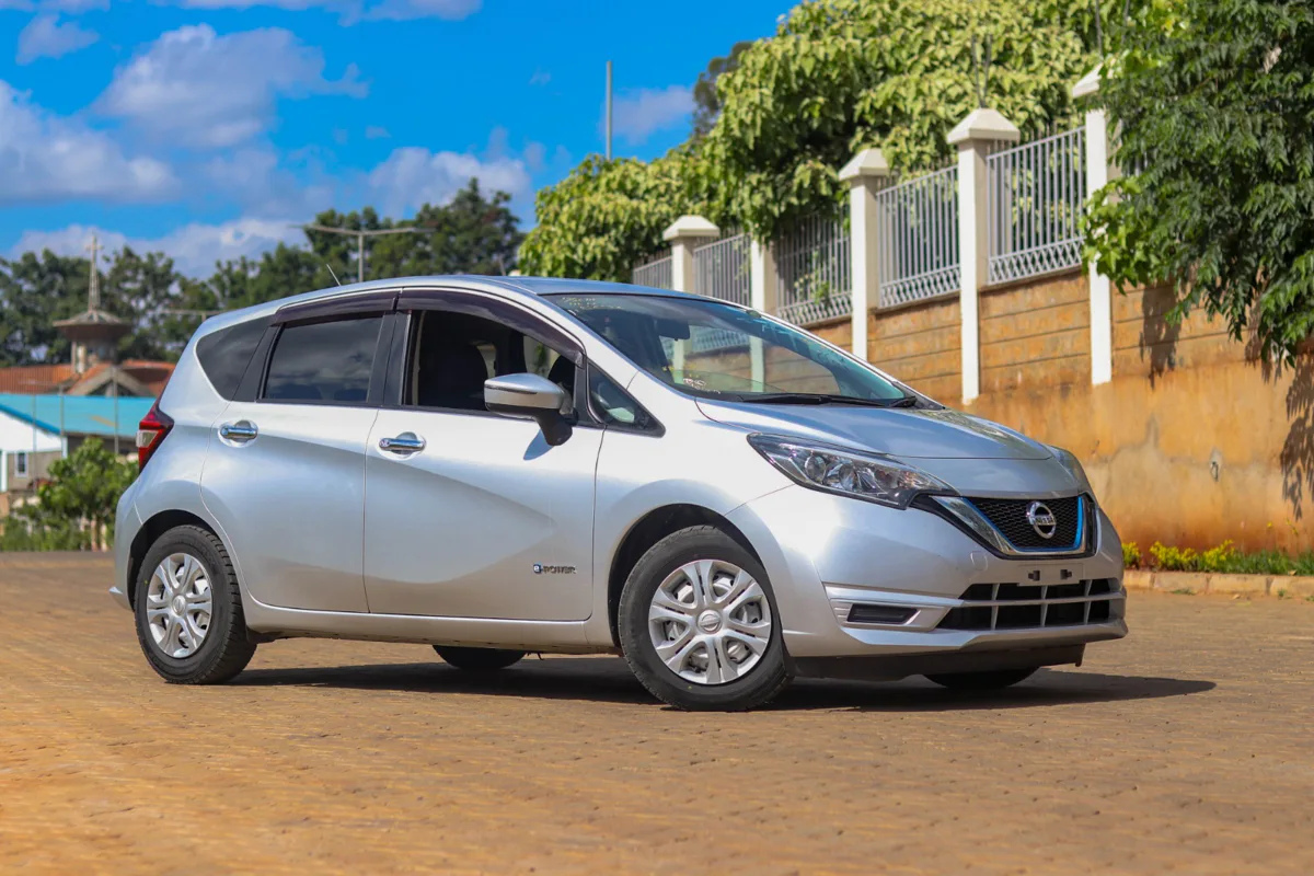2016 Nissan Note ePower — Royal Max Motors — photo 11 of 11