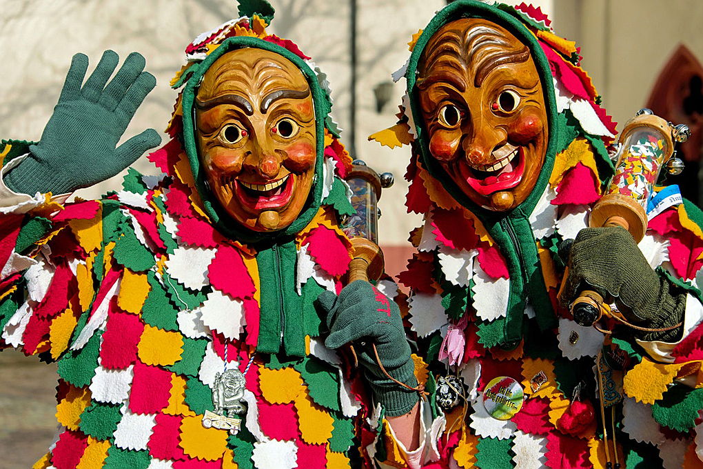  Dietikon, Schweiz
- carnival-fasnet-swabian-alemannic-wooden-mask-339352.jpg
