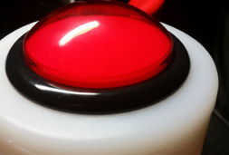 team duell roter button