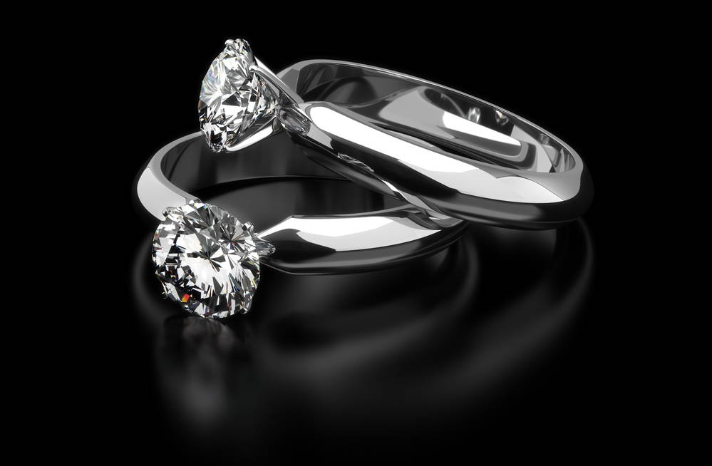 Gifting lab created diamond jewelry