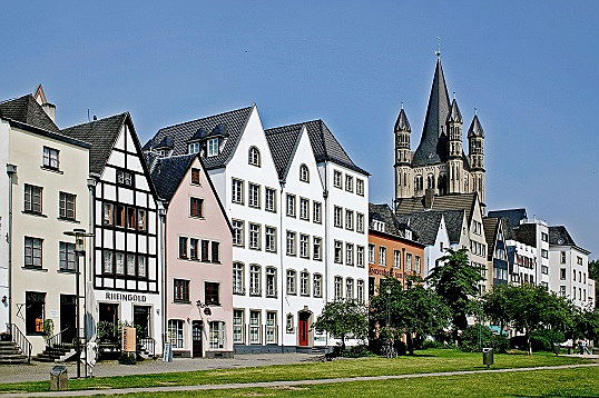  Köln
- Unsere Makler beraten Sie zu den Themen Vorfälligkeitsentschädigung, Darlehensübernahme und Kreditübergabe.