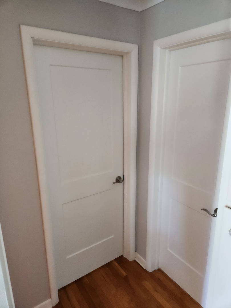 Modern interior door