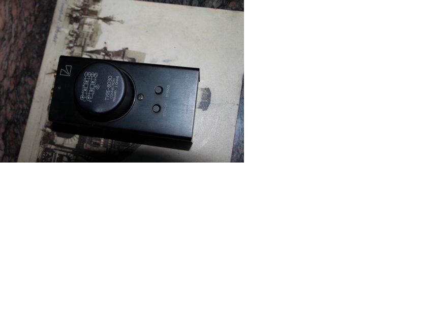 Luxman AD 8000 with 8030 Silver wired Movi For Sale