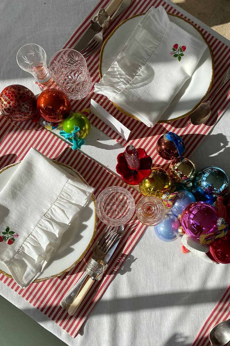 YOLKE's linen napkins as part of the Christmas Table
