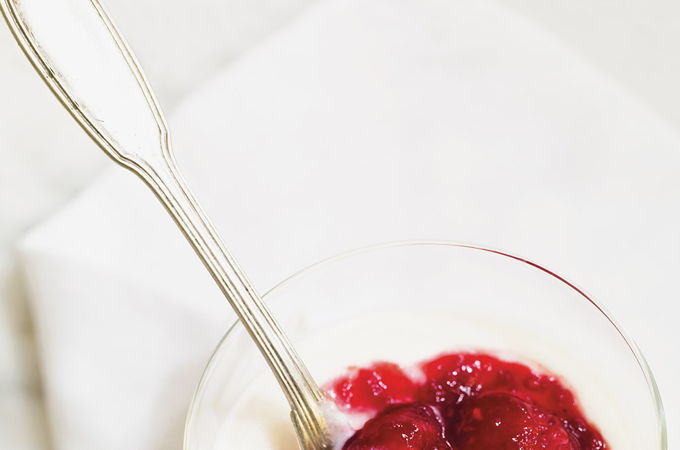 Mousse à la ricotta et aux framboises