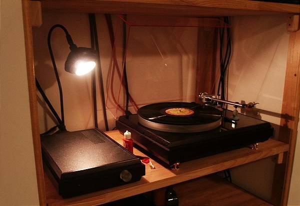 vinyl station