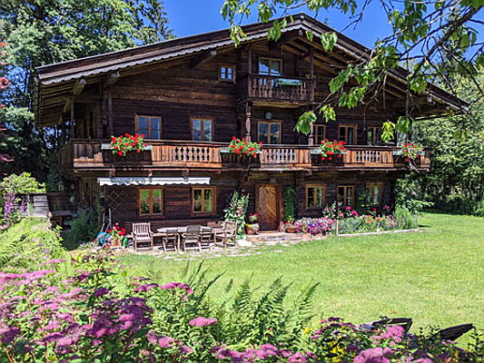  Capri, Italy
- This historic 18th century farmhouse is located in Aurach near Kitzbühel. The generously sized property spans some 3,300 square metres and affords absolute privacy. Interiors include five bedrooms, four bathrooms, and an expansive terrace.