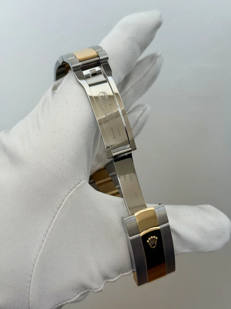 Champagne Dial Index 2025