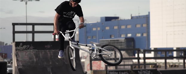 tail whip bmx