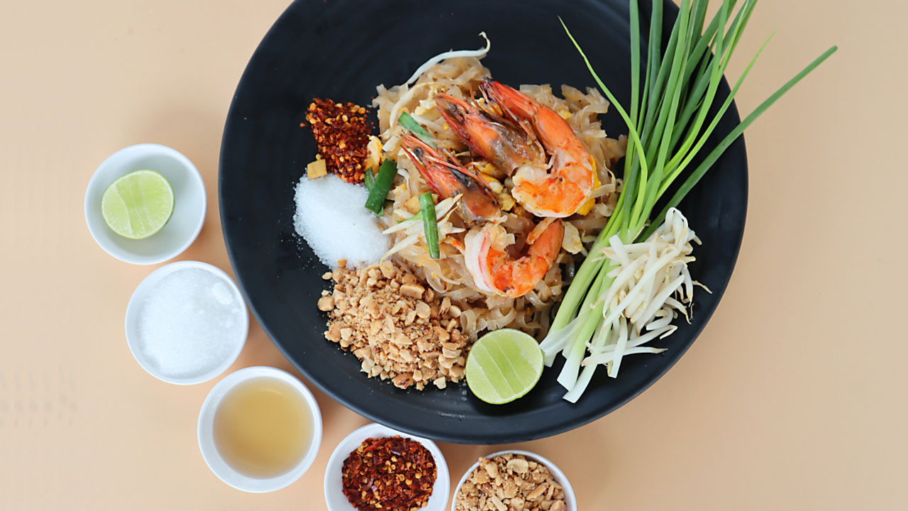 Easy Pad Thai - Southeast Asian Recipes - Nyonya Cooking