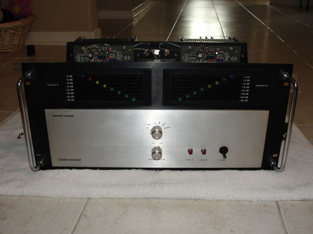 Harman Kardon 16 Amplifier