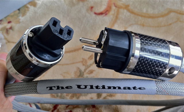 The Ultimate 2 meter power cord with schuko connections...