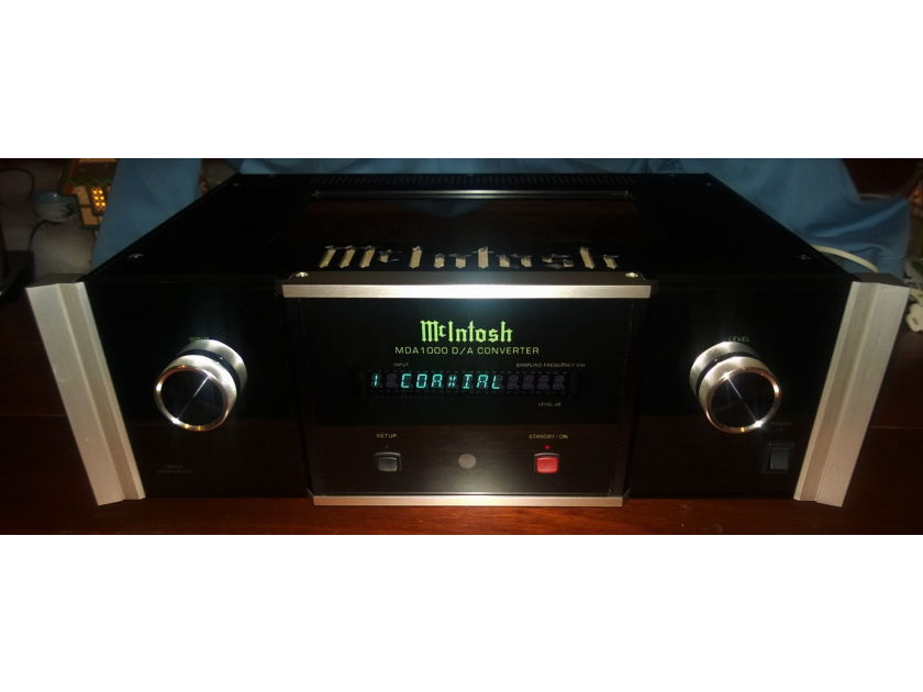 McIntosh MDA-1000 PRICE DROP !!! Operationally & Superficially Excellent