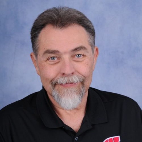 Eric J Reusch