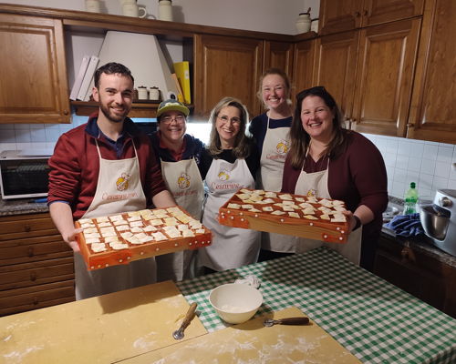Corsi di cucina Buti: Ravioli fatti a mano e Prosecco: un’esperienza unica