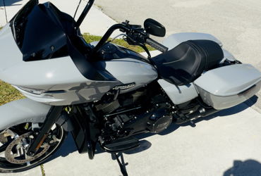 2025 HARLEY-DAVIDSON ROAD GLIDE motorcycle for rent near DELRAY BEACH, FL