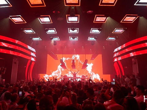 Armin van Buuren light show at Hï Ibiza