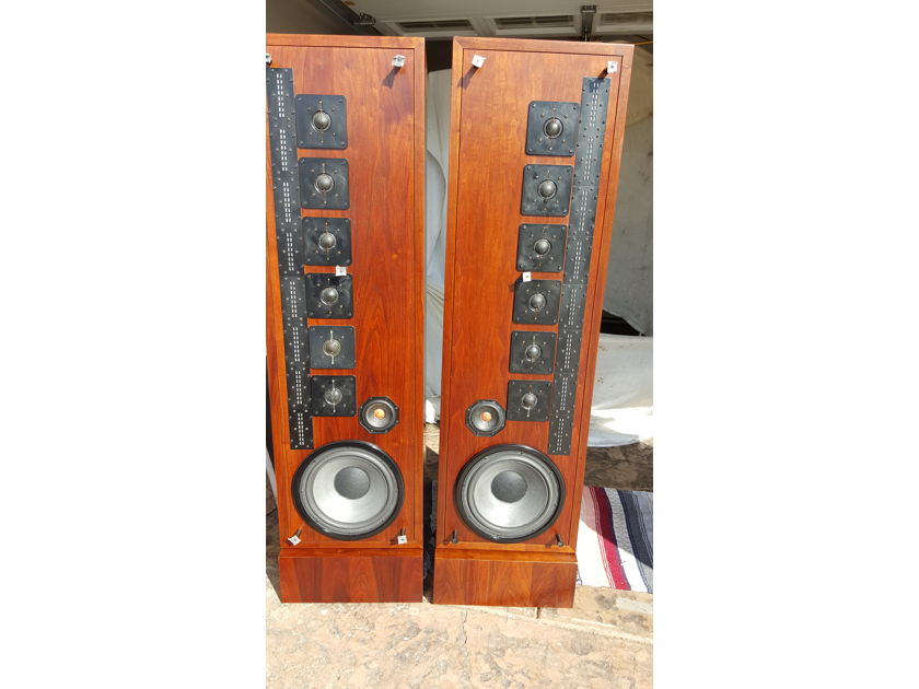 Infinity qls-1speakers  QLS-1 Fully restored , excellent condition ,many extras