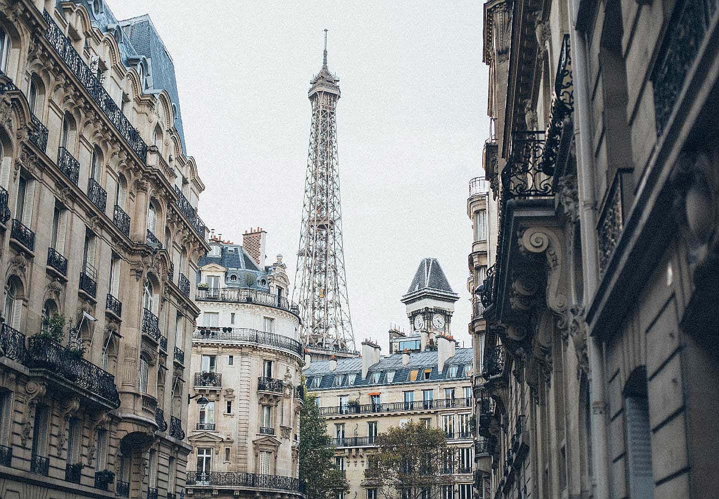  Paris
- Investissement Paris - Investissement 2020 - Immobilier Paris - Immobilier 2020 - Paris Immobilier - Investissement Immobilier - Engel & Völkers Cote d'Azur