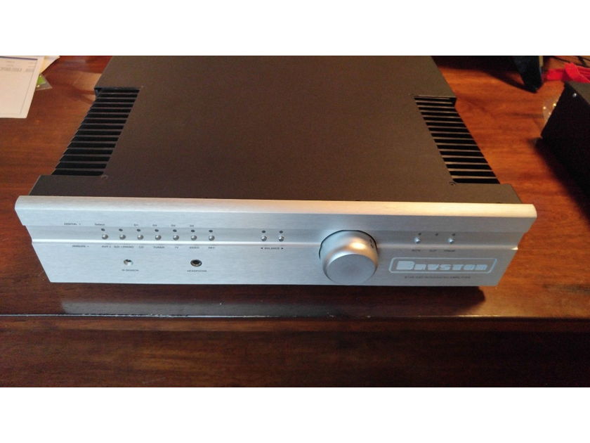 Bryston B-100 SST  Integrated amplifier Excellent condition