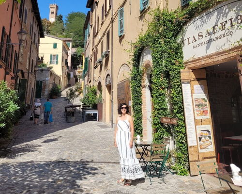 Food & Wine Tours Santarcangelo di Romagna: Local market tour with organic products and workshops