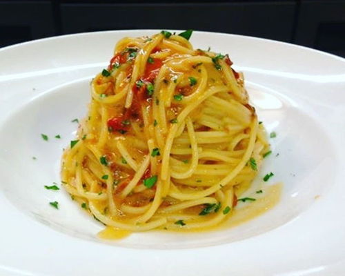 Esperienze gastronomiche Golfo Aranci: I sapori mediterranei della Sardegna nel piatto