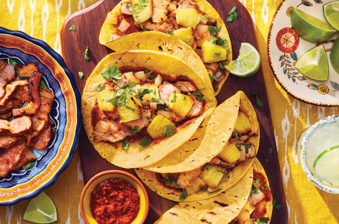 Tacos au porc mariné et à l’ananas (<i>tacos al pastor</i>)