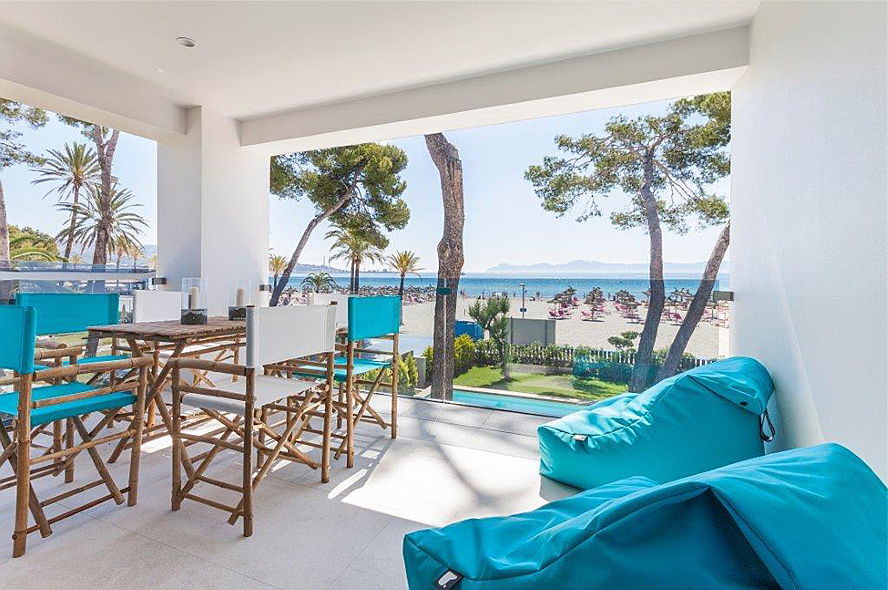  Balearen
- Atemberaubende Luxuswohnung direkt am Strand in Puerto Alcudia, Mallorca