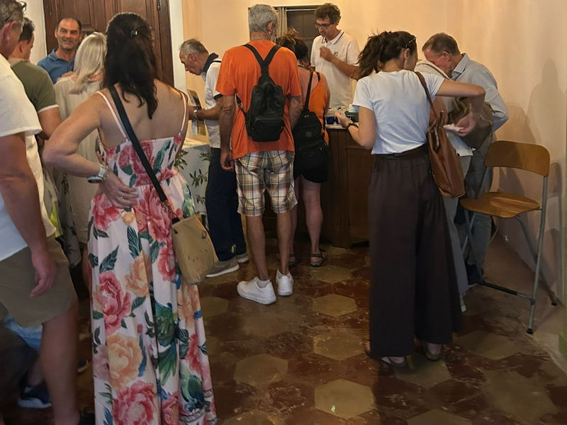 Food & Wine Tours Buti: Bruschetta and pinzimonio: two simple but rich dishes.