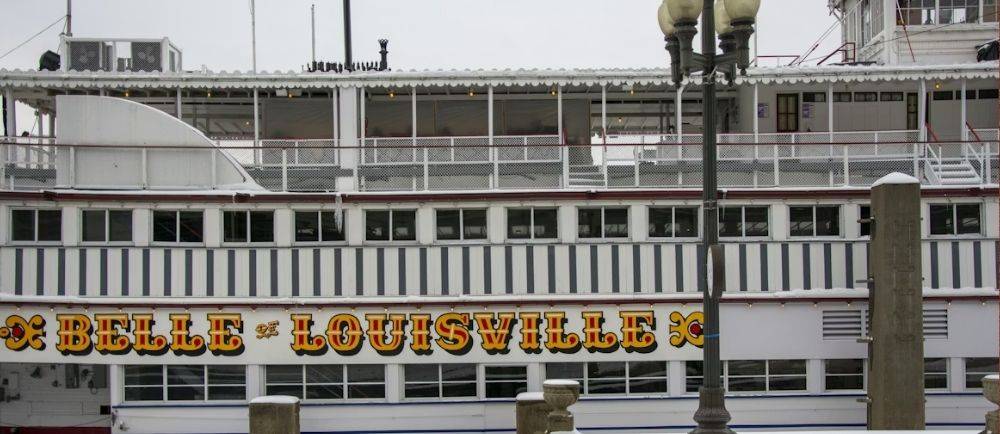 Louisville paddle steamer