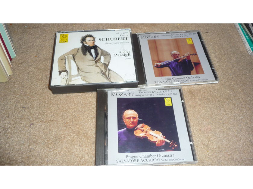 Fone CD's - 2 Mozart, 1 Schubert double CD Fone CD's. Mozart, Schubert.