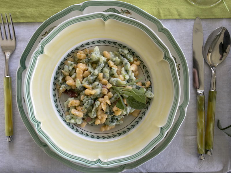 Corsi di cucina Lecco: Il gusto della tradizione: spätzle e tiramisù senza glutine