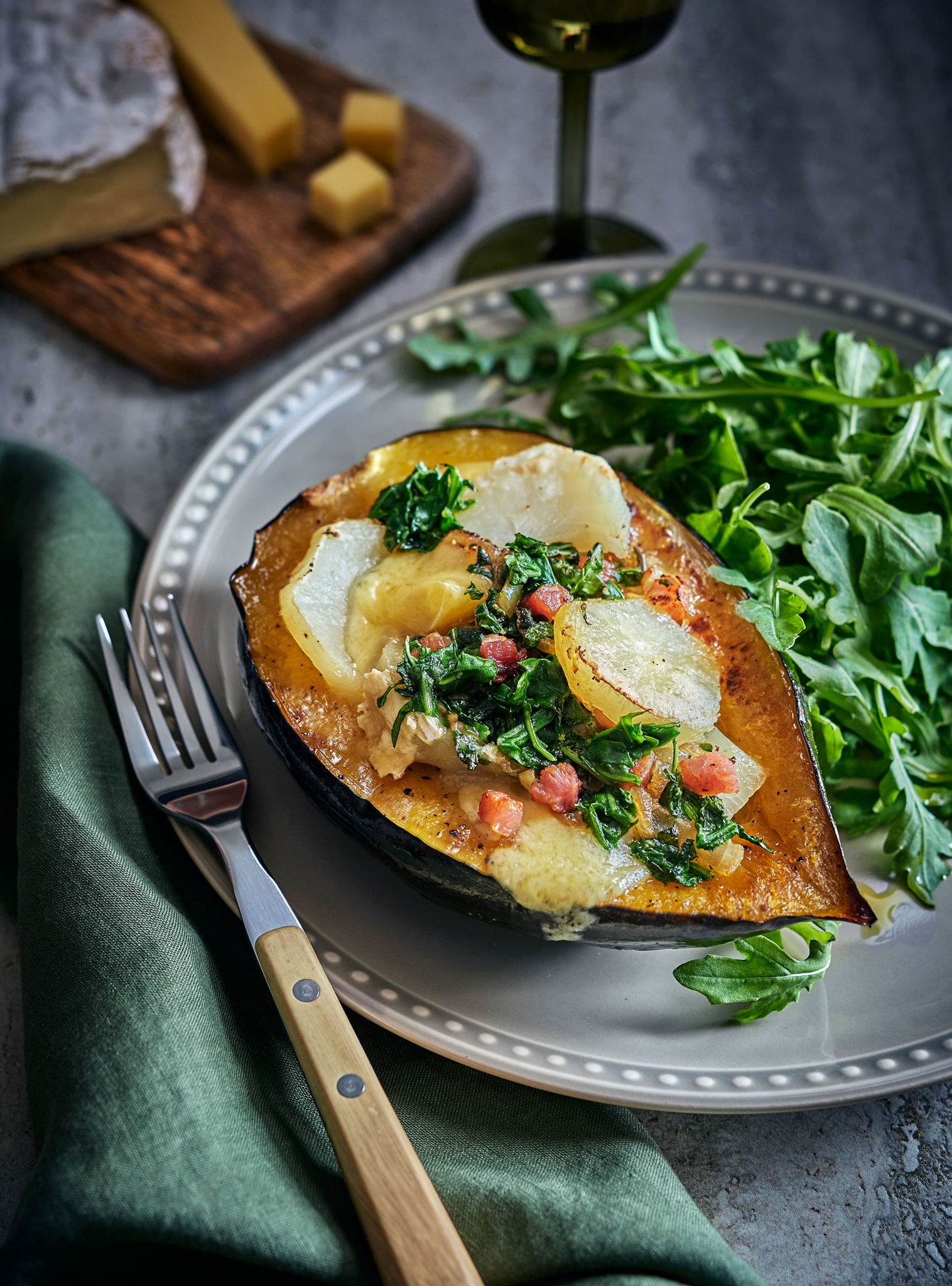 Squash Stuffed with Cheese and Potatoes | RICARDO