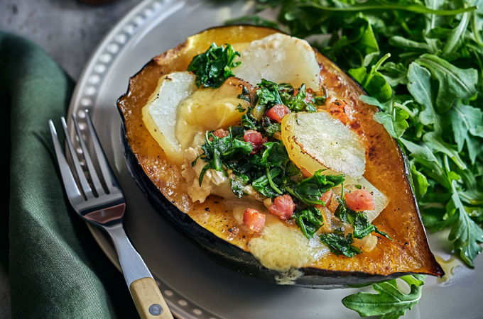 Squash Stuffed with Cheese and Potatoes