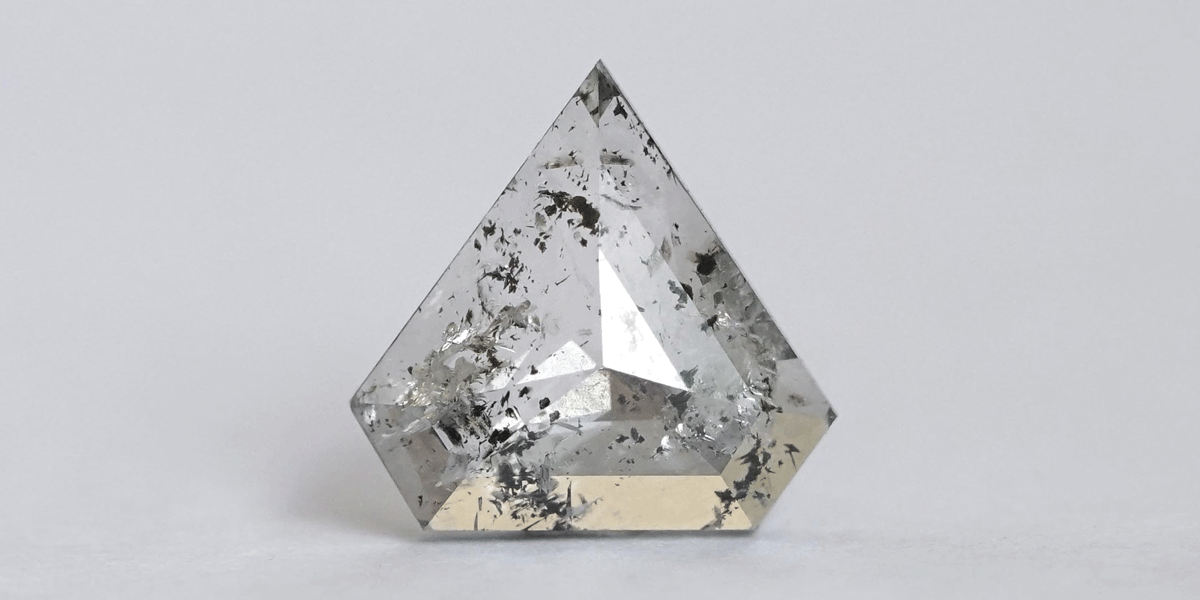 Salt and pepper diamond characteristics