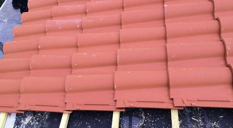 Rénovation de la couverture en tuiles romanes à Menton — photo 22 sur 34 — CEG TOITURE