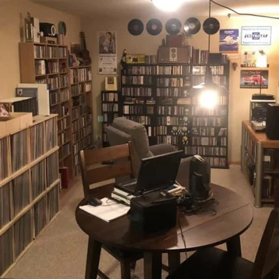 What are you listening to? avatar
