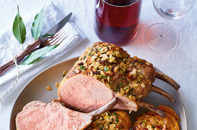 Carré de porc, courge rôtie et sauce aux champignons et aux canneberges