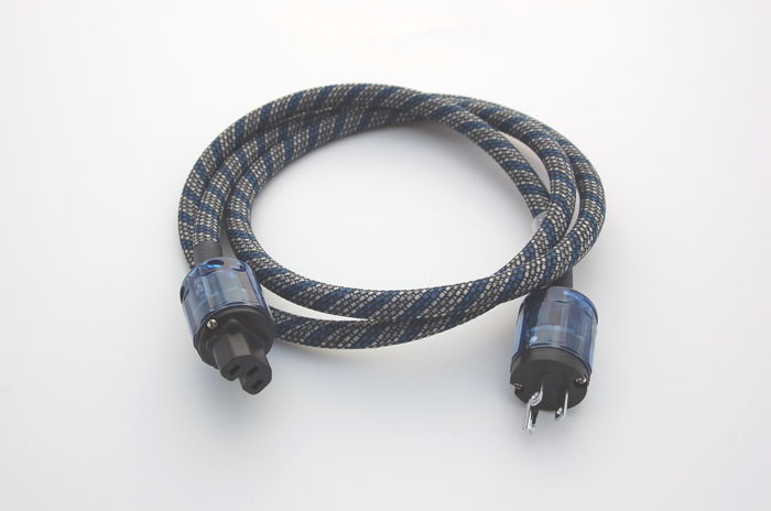 ViaBlue 6' X-25 power cable with Rhodium-plated Copper connectors