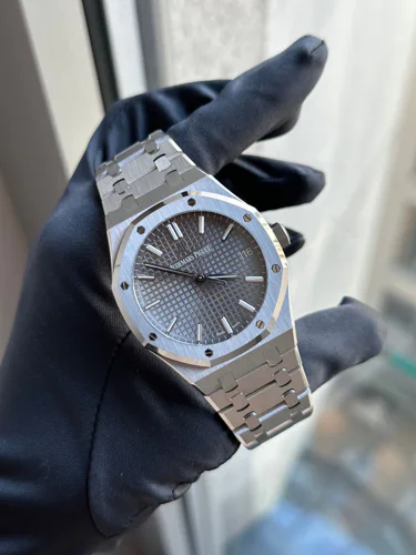 Audemars Piguet Royal Oak 15500ST.OO.1220ST.02