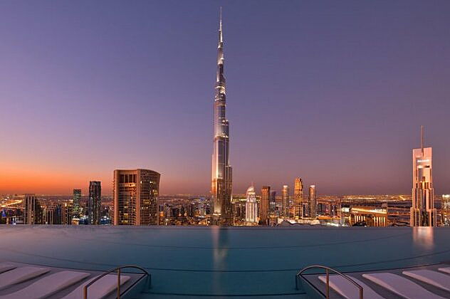  Dubai, United Arab Emirates
- Luxury Apartment with Burj Khalifa View