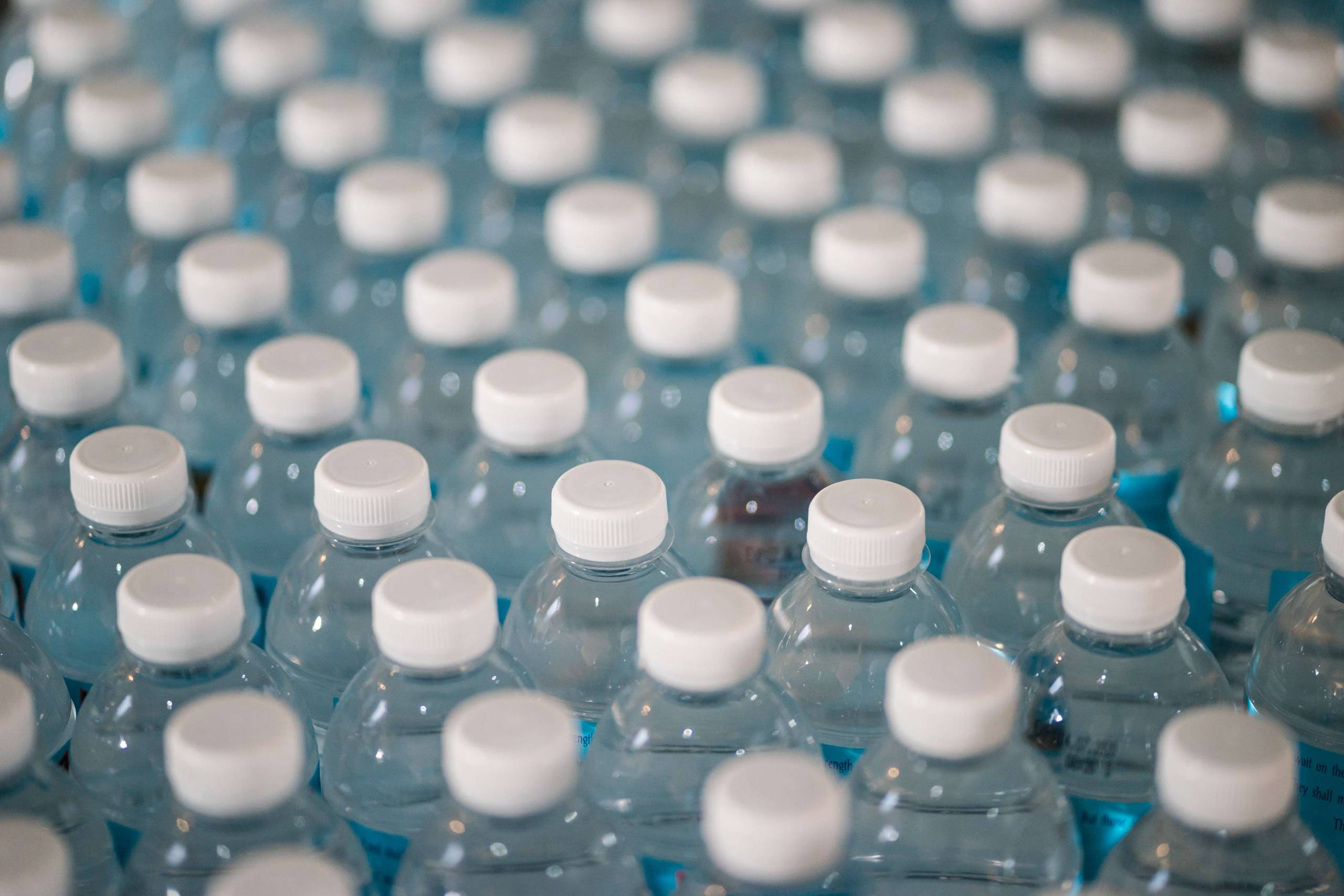 Cyclosas - Faire attention à sa consommation d'eau en bouteille - Ecologie 